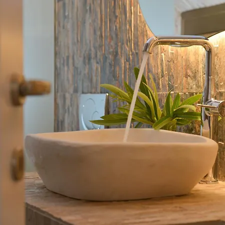 Miles Away Sifnos - Beachfront House *