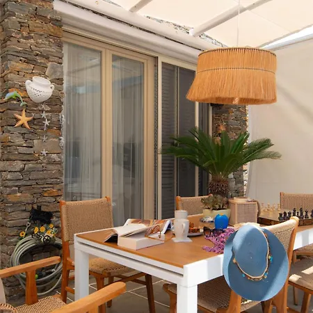 Casa vacanze Miles Away Sifnos - Beachfront House *