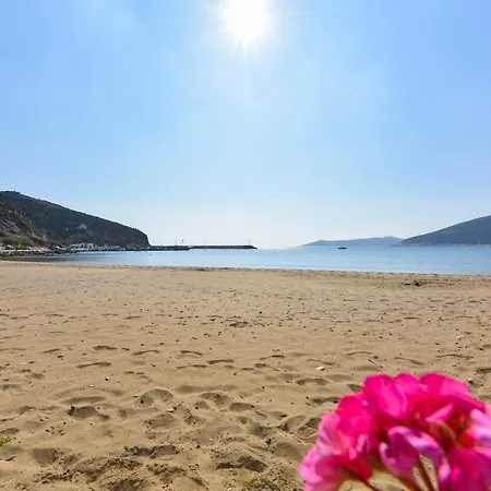 Miles Away Sifnos - Beachfront House * Platis Gialos (Sifnos)